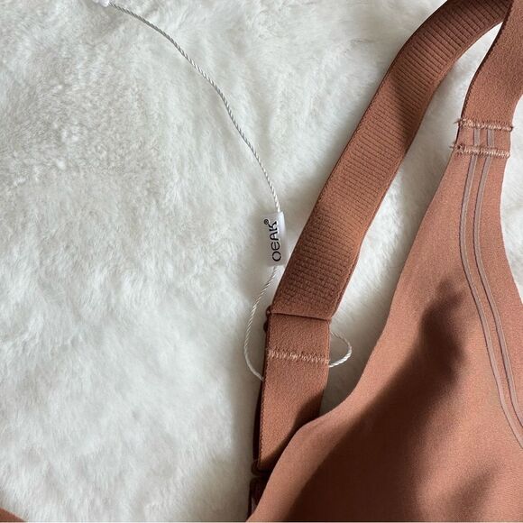 OEAK Women’s Seamless Bra Size Medium - Picture 4 of 9